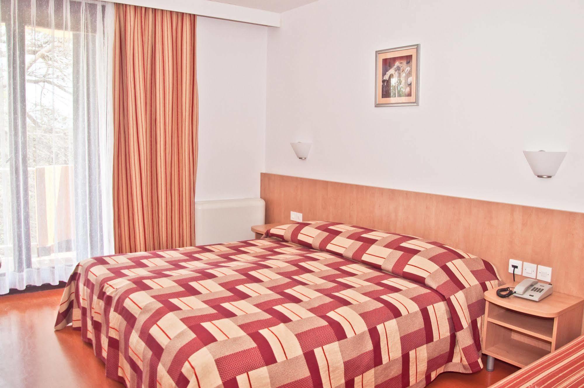 San Marino Sunny Resort by Valamar Lopar Exterior foto