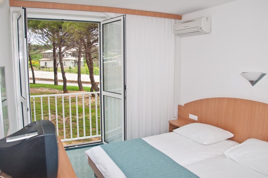 San Marino Sunny Resort by Valamar Lopar Exterior foto