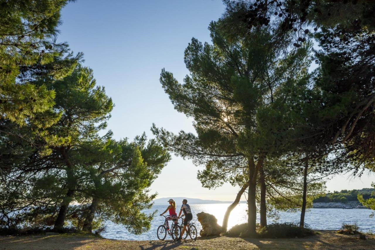 San Marino Sunny Resort by Valamar Lopar Exterior foto